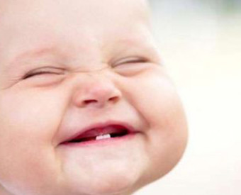 omeopatia-salute-attenzione-ai-denti-dei-piccoli