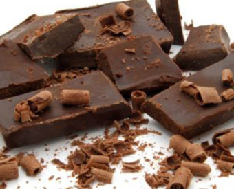 omeopatia-salute-cioccolato-fondente-denti