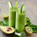Green-Smoothie-with-Avocado-Kiwi-and-Cucumber